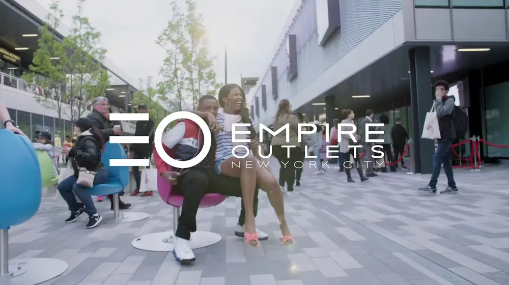 Empire Outlets — production still